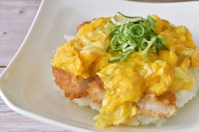 第5位：カツ丼（961票）