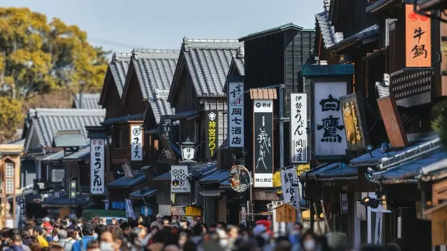 第3位：ぞめく（商店街などを目的なくブラブラと歩く）（1,009票）