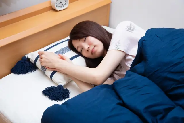 第1位：「十分な睡眠をとり、しっかりと休息をとる」（1,974票）