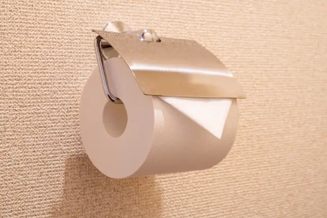 第3位：「大腸菌群はトイレットペーパーを35枚重ねても突き抜ける」（388票）