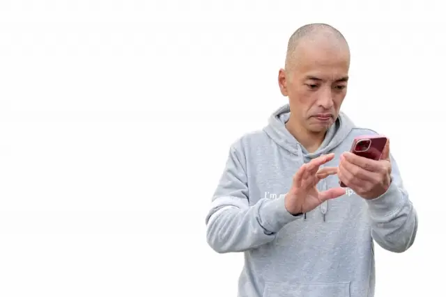 第4位：20歳以上年上なのに「いいね」してくる（58票）