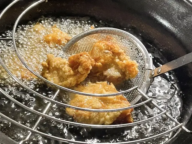 第10位：鶏肉（照り焼きチキン、から揚げなど）（128票）