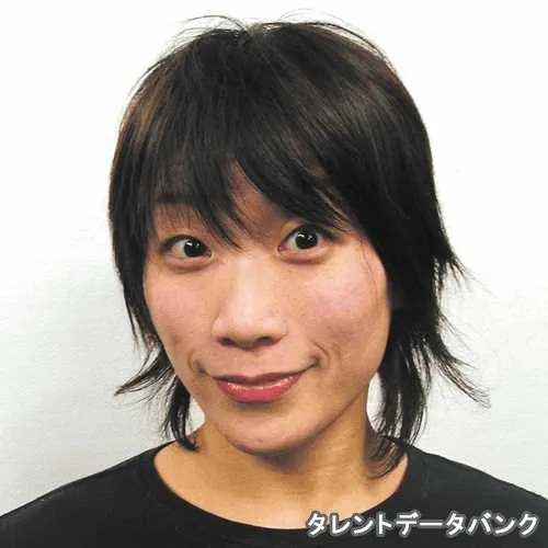 高桑 三枝 の写真