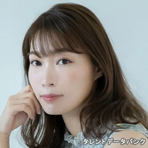 清水 彩香 の写真