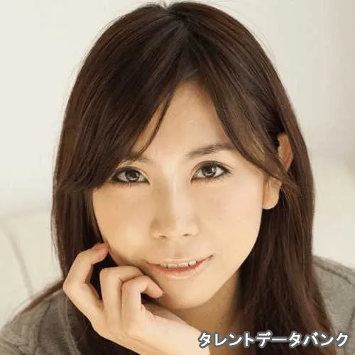 平井 磨吏奈 の写真