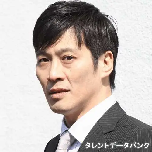屋根 三郎 の写真
