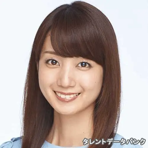 小野 彩香 の写真