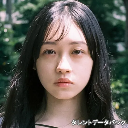 中尾 百合音 の写真