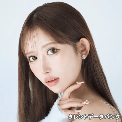 伊藤 桃々 の写真
