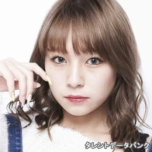 鈴木 ユリア の写真